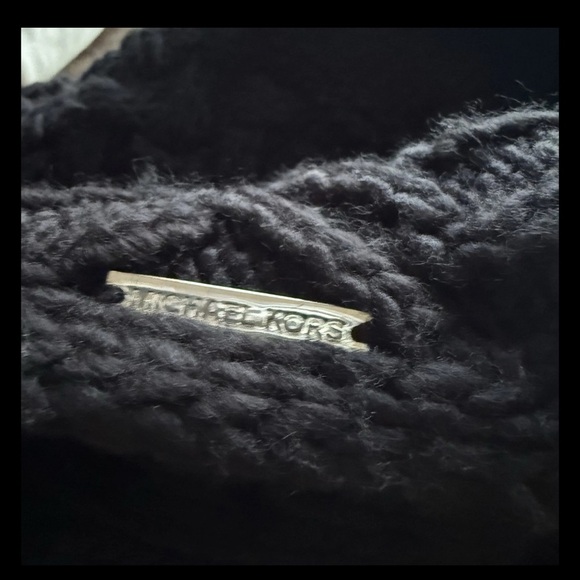 NWT MICHAEL Michael Kors Womens Patchwork Knit Infinity Loop Scarf Black - Picture 11 of 15